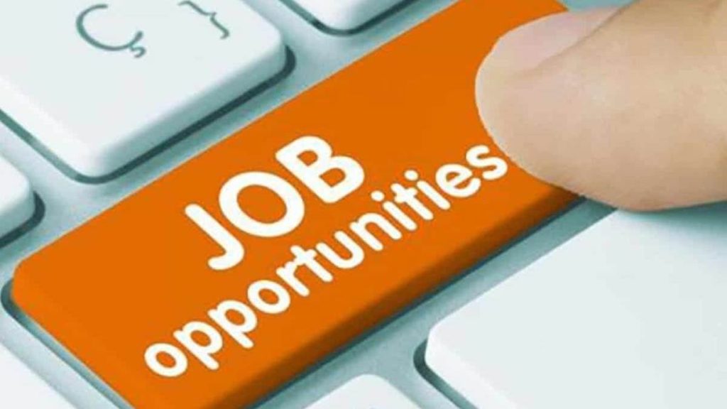 Job in Chhattisgarh: नौकरी तलाश रहे युवाओं के लिए अच्छी खबर, 5500 पदों पर होगी भर्ती 2 04 08 2023 job raipur news