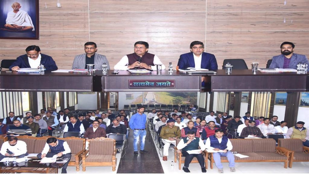 बिलासपुर: चिकित्सकों को अंग्रेजी के बड़े अक्षरों में लिखना होगा दवा का नाम, कलेक्टर ने जारी किए निर्देश 1 27 12 2023 calector