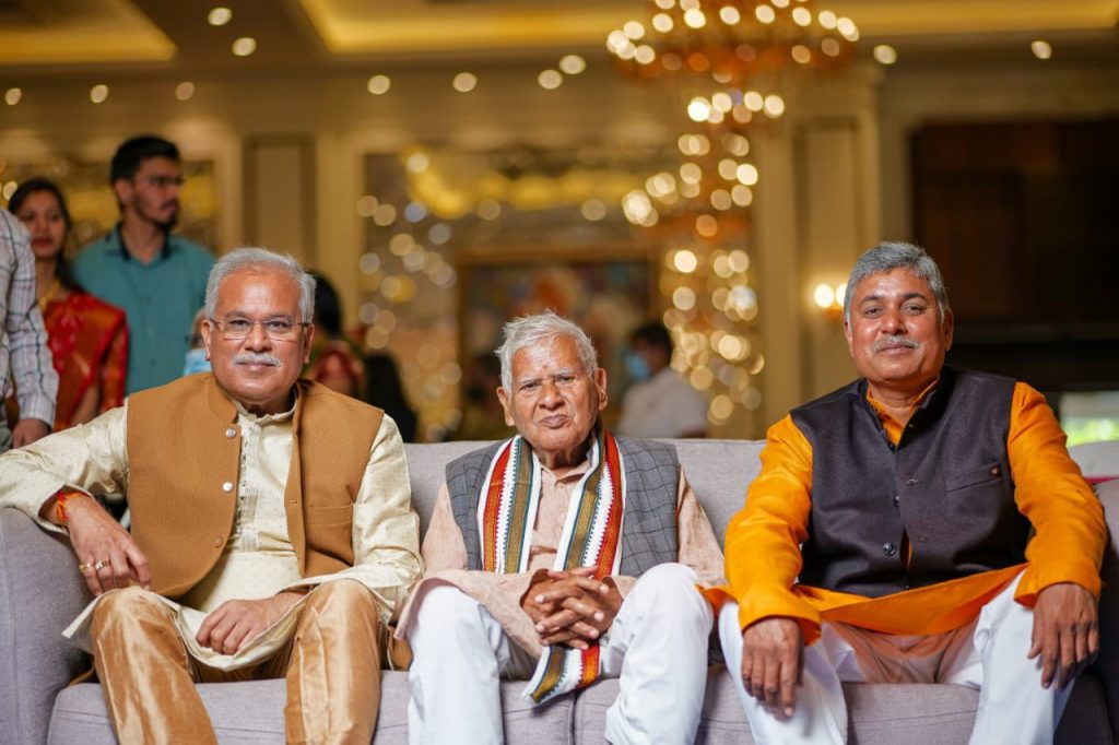 पूर्व CM भूपेश बघेल के पिता नंदकुमार बघेल का निधन, 89 वर्ष की उम्र में ली अंतिम सांस, 10 जनवरी को कुरुदडीह में होगा अंतिम संस्कार 1 20240108 105507